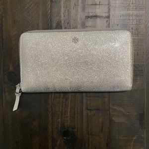 NWOT Tory Burch Metallic Wallet
